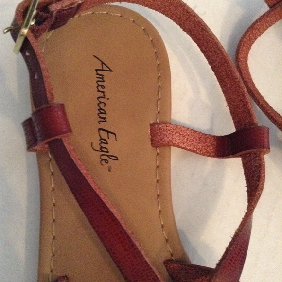 AMERICAN EAGLE BROWN THONG SANDALS 7.5 - Picture 2 of 6